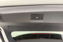 valkoinen Volkswagen ID.7 2025 kuva 12.