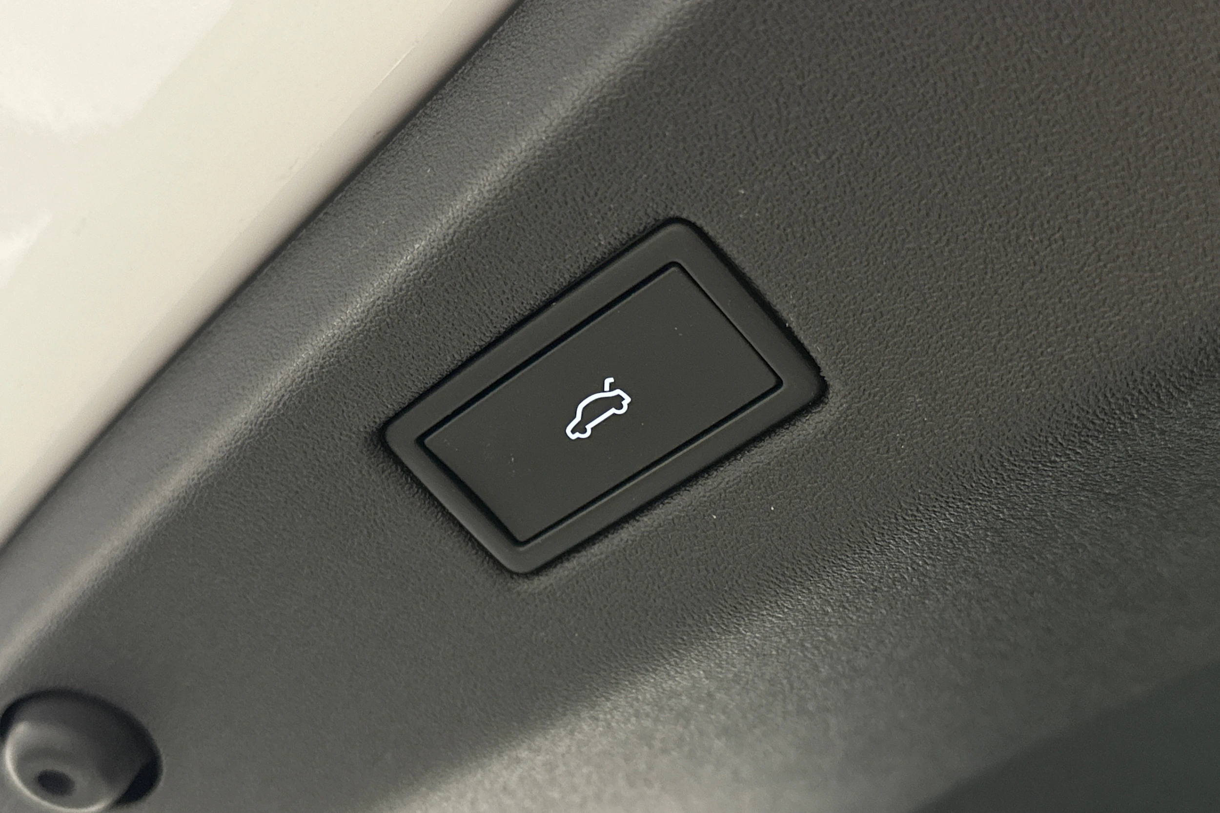 valkoinen Volkswagen ID.7 2025 kuva 16.