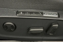 valkoinen Volkswagen ID.7 2025 kuva 20.