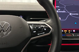 valkoinen Volkswagen ID.7 2025 kuva 24.