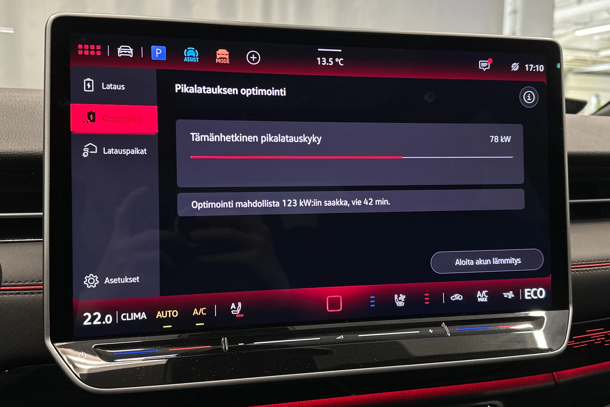 valkoinen Volkswagen ID.7 2025 kuva 29.