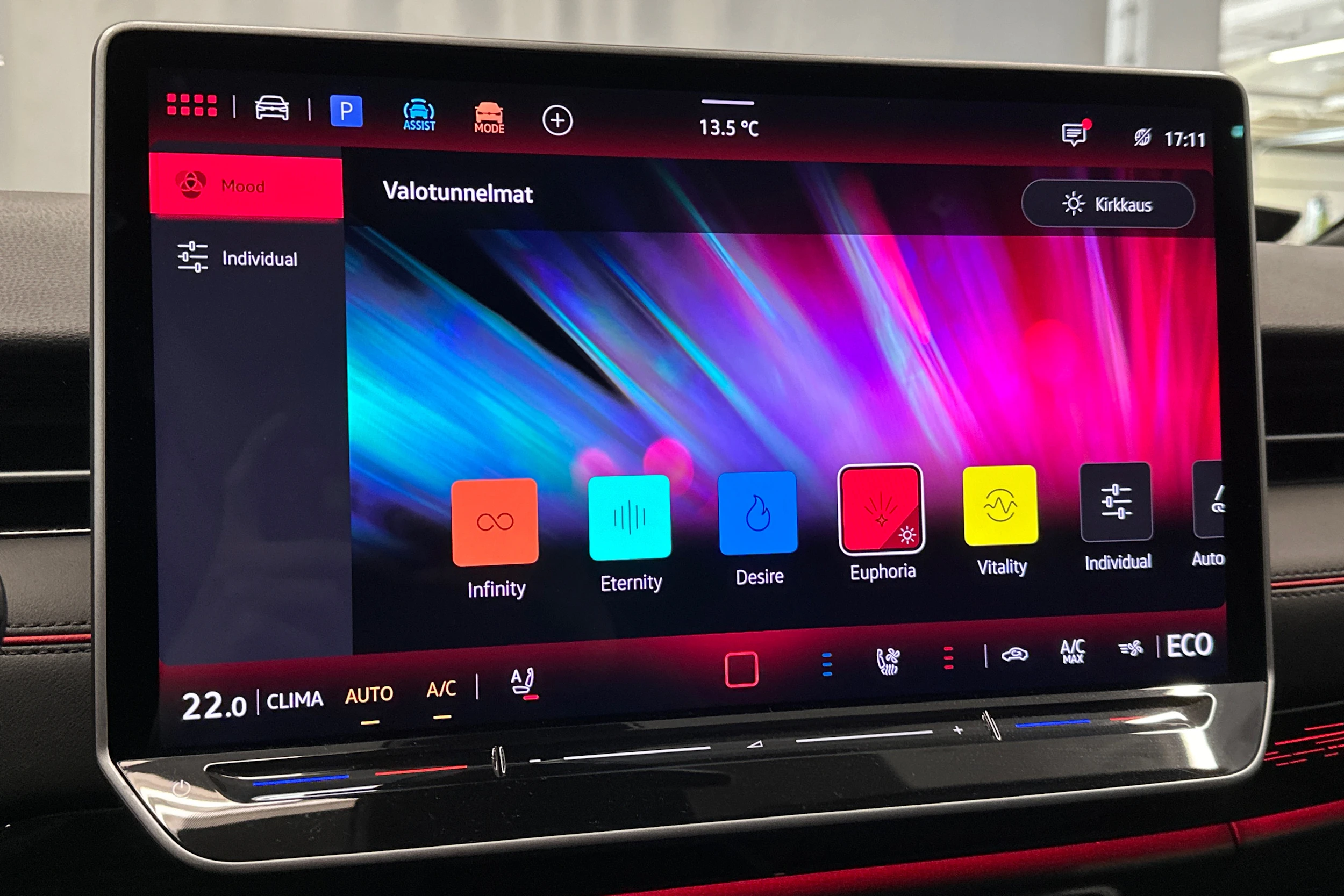 valkoinen Volkswagen ID.7 2025 kuva 33.