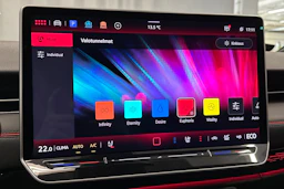 valkoinen Volkswagen ID.7 2025 kuva 33.