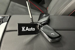 valkoinen Volkswagen ID.7 2025 kuva 41.