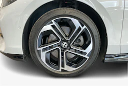 met. valkoinen Volkswagen ID.7 2025 kuva 9.