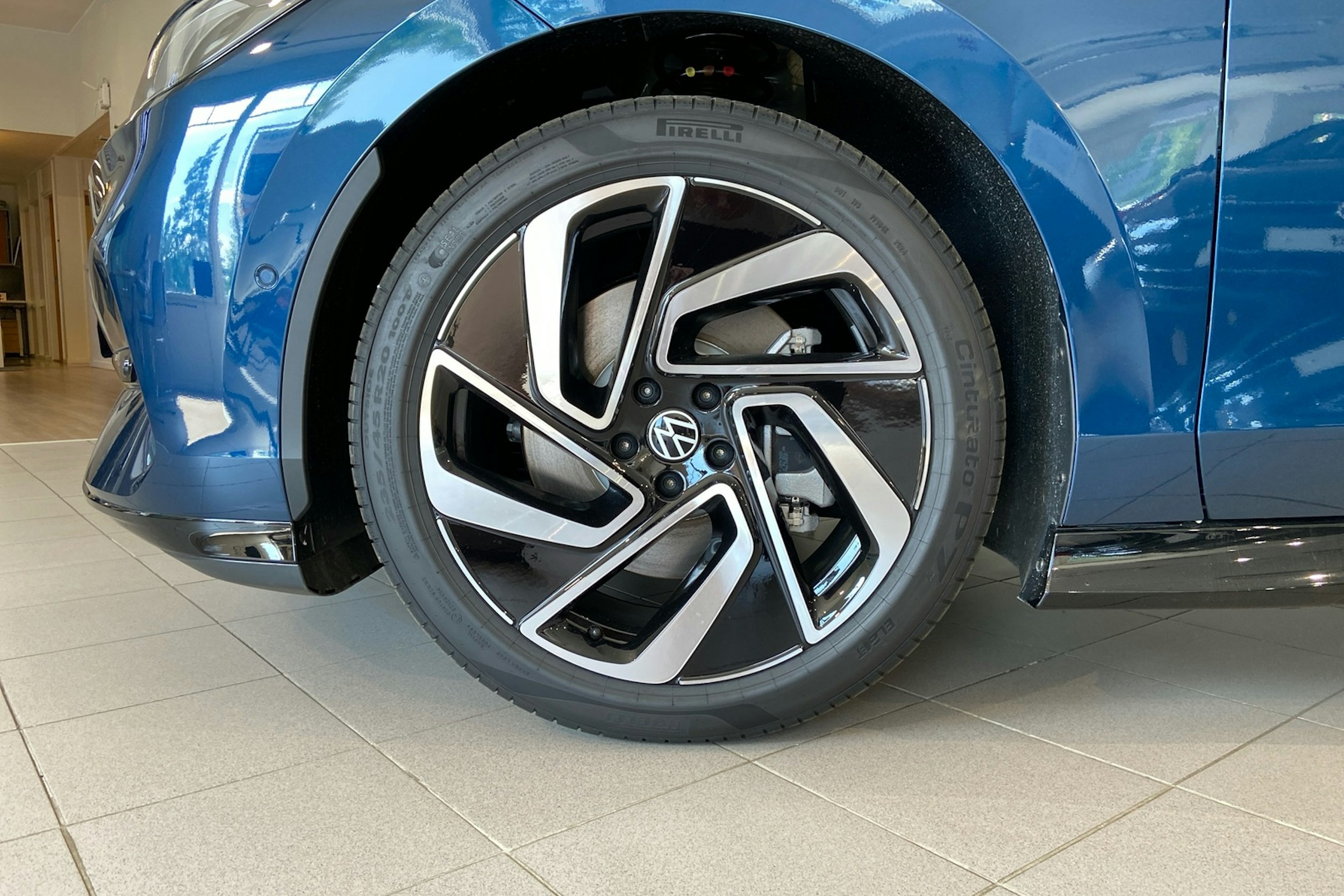 aquamarine blue meta Volkswagen ID.7 2025 kuva 8.