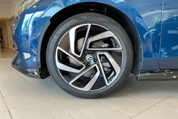 aquamarine blue meta Volkswagen ID.7 2025 kuva 8.