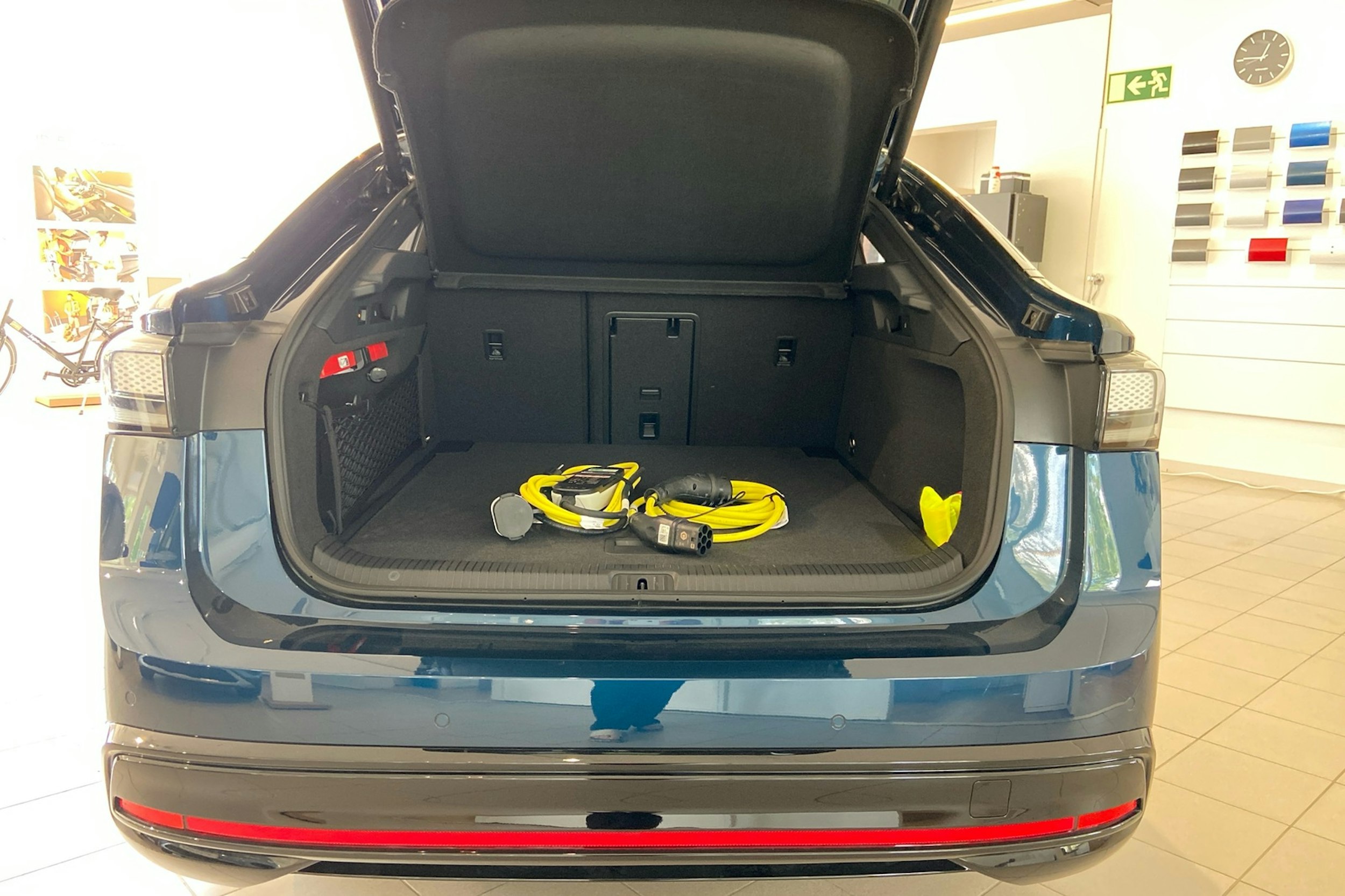 aquamarine blue meta Volkswagen ID.7 2025 kuva 10.