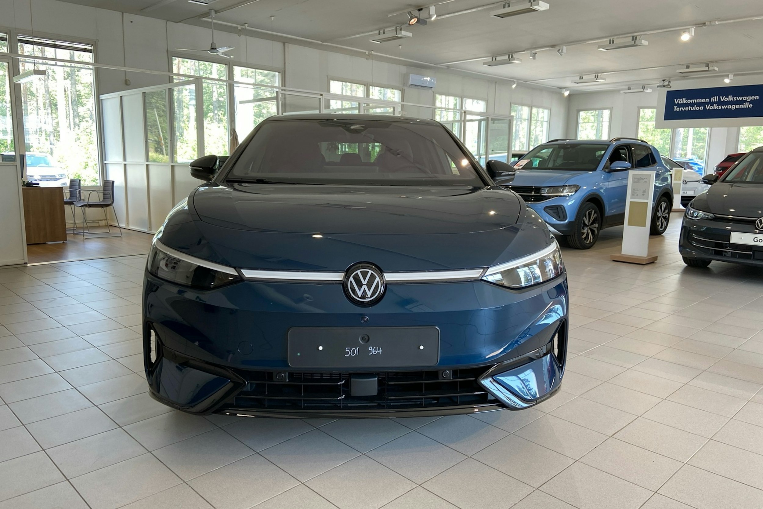 aquamarine blue meta Volkswagen ID.7 2025 kuva 14.