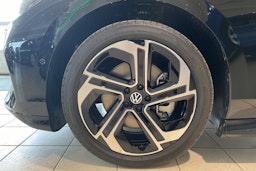 musta Volkswagen ID.7 2025 kuva 9.