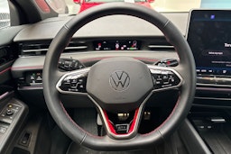 sininen Volkswagen ID.7 2025 kuva 21.