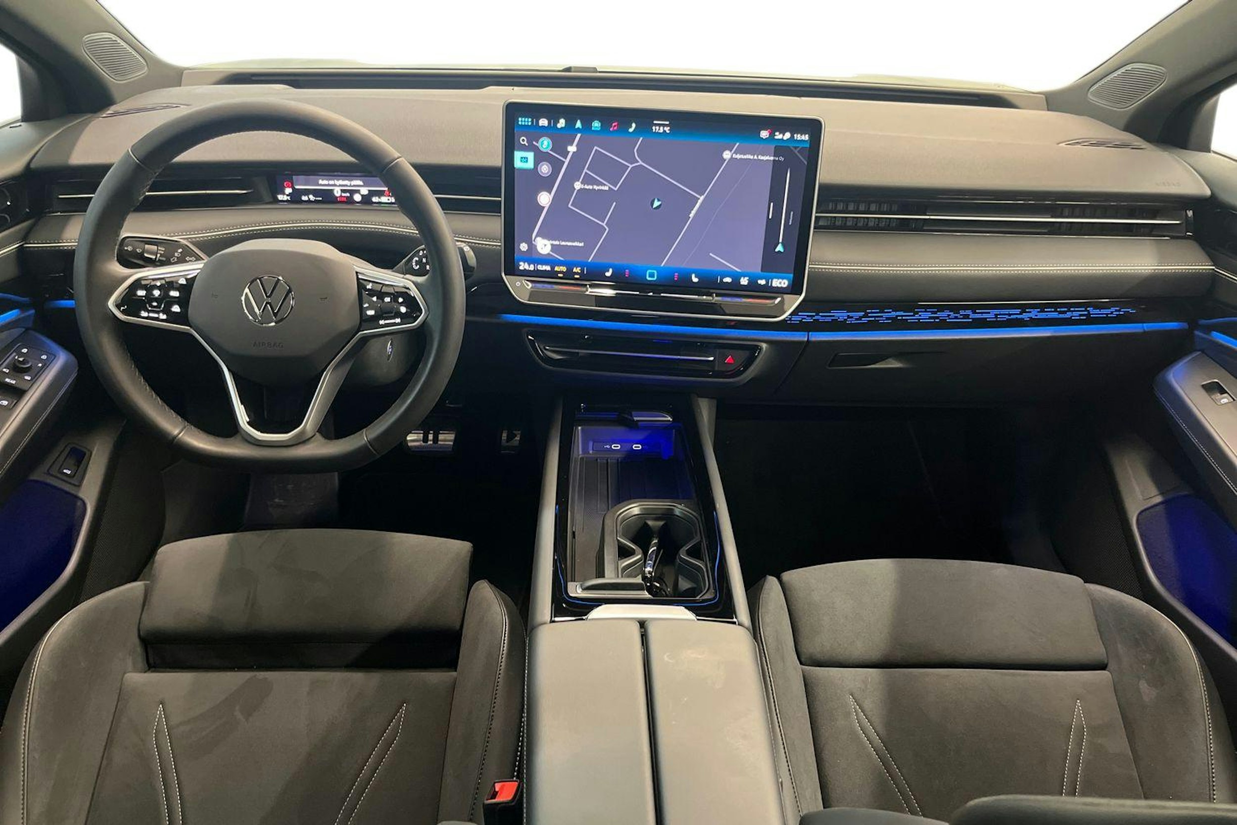 sininen Volkswagen ID.7 2025 kuva 9.