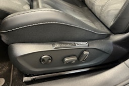 sininen Volkswagen ID.7 2025 kuva 15.