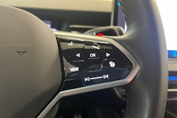 sininen Volkswagen ID.7 2025 kuva 19.