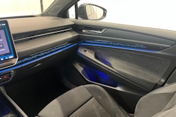 sininen Volkswagen ID.7 2025 kuva 23.