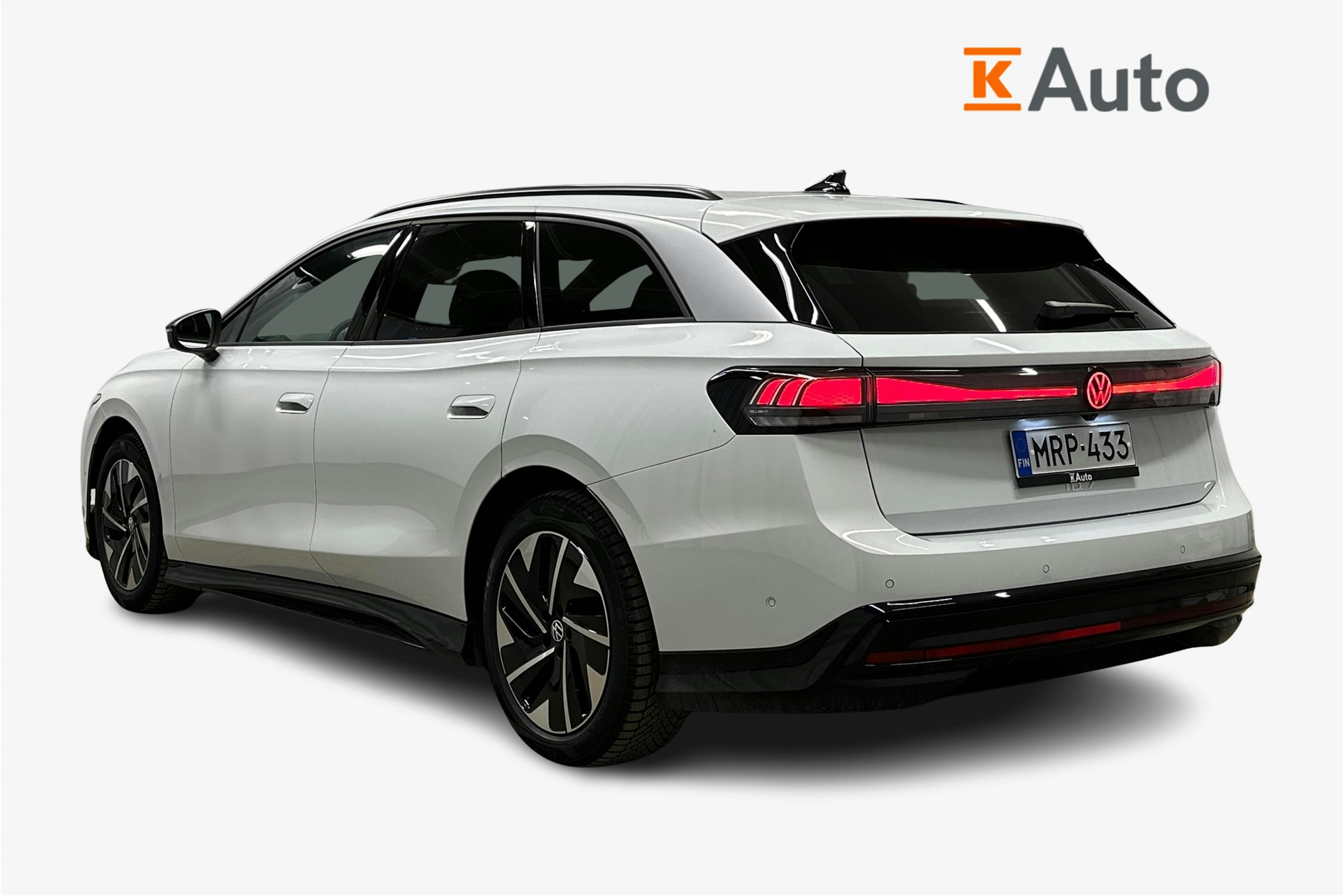 valkoinen Volkswagen ID.7 2025 kuva 2.