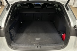 valkoinen Volkswagen ID.7 2025 kuva 14.