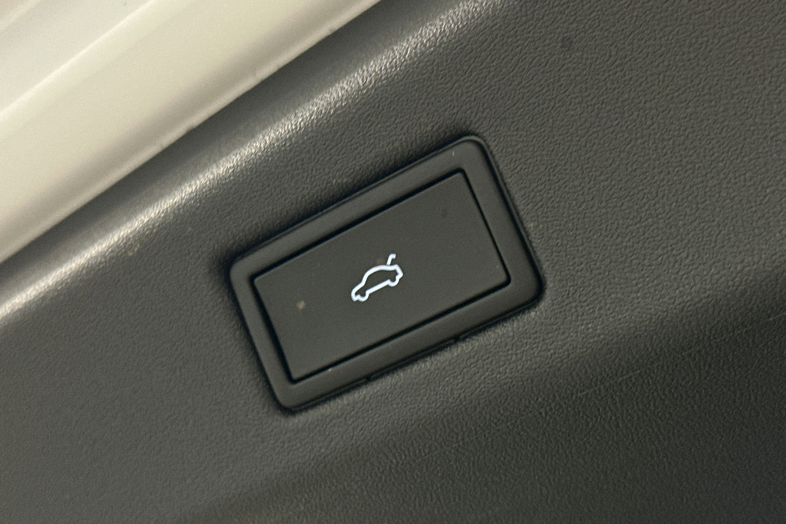 valkoinen Volkswagen ID.7 2025 kuva 15.