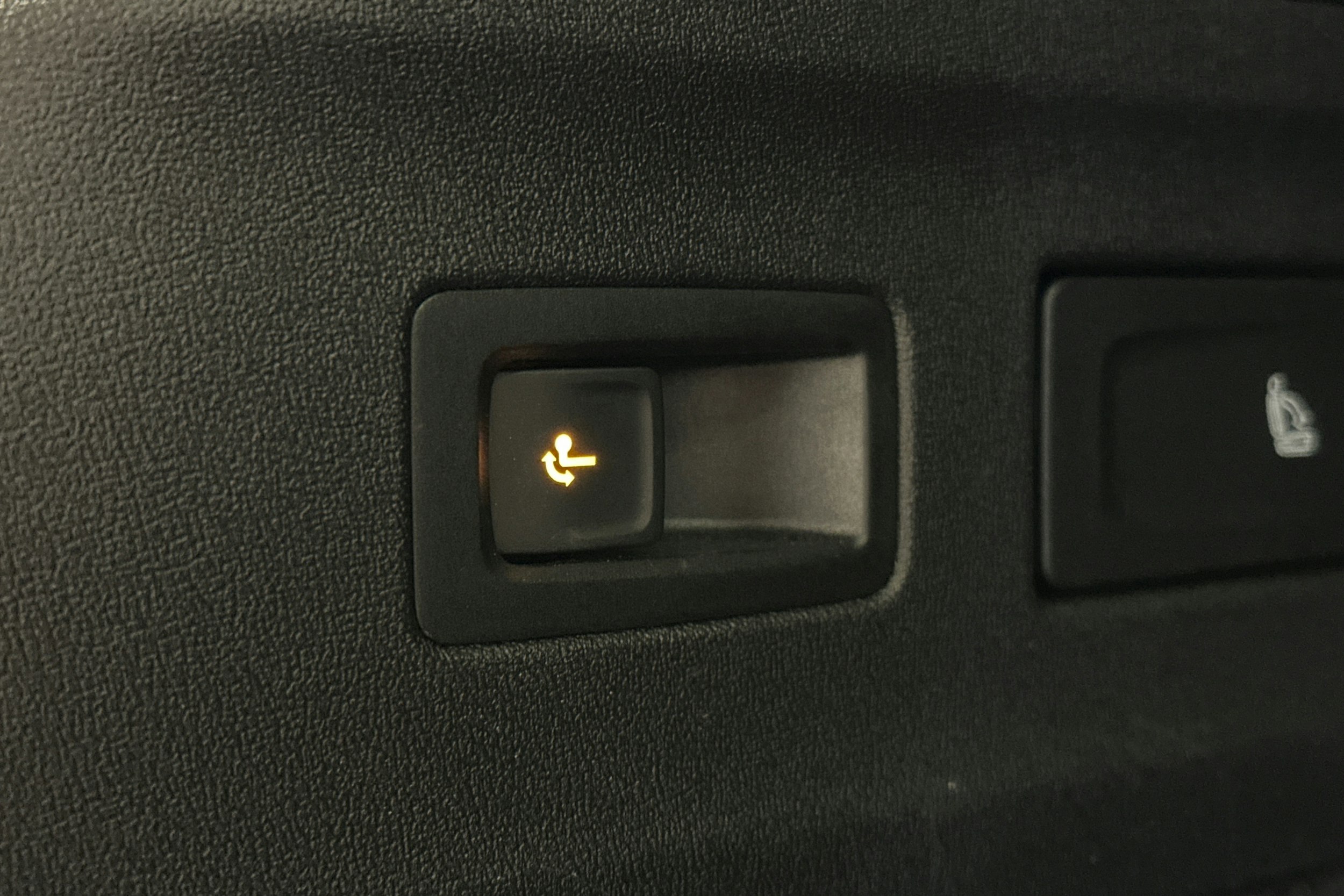 valkoinen Volkswagen ID.7 2025 kuva 16.