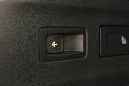 valkoinen Volkswagen ID.7 2025 kuva 16.