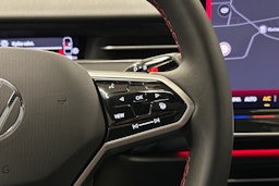 punainen Volkswagen ID.7 2025 kuva 23.