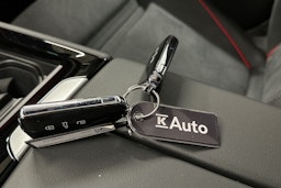 punainen Volkswagen ID.7 2025 kuva 40.