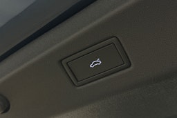 sininen Volkswagen ID.7 2025 kuva 15.