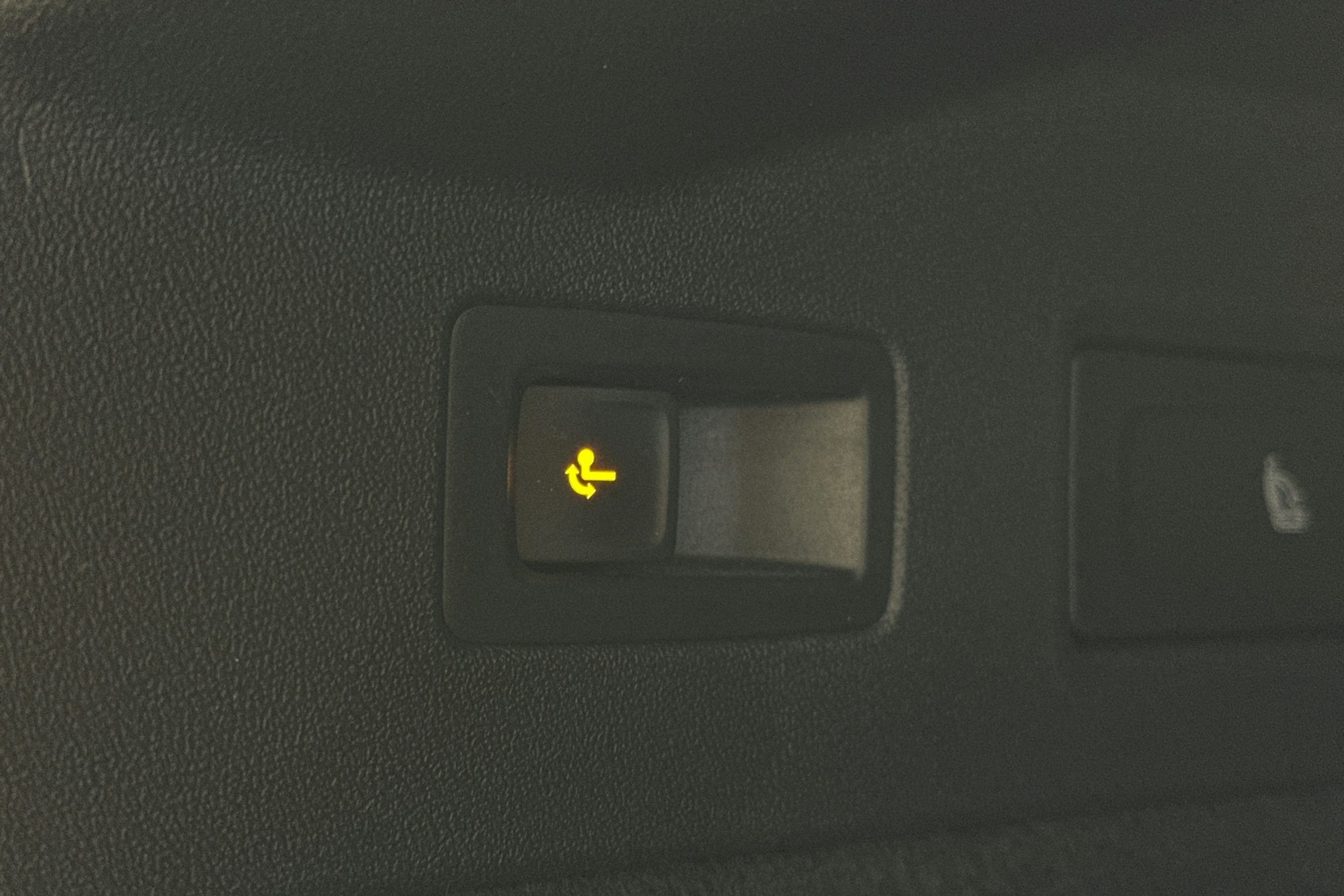 sininen Volkswagen ID.7 2025 kuva 16.