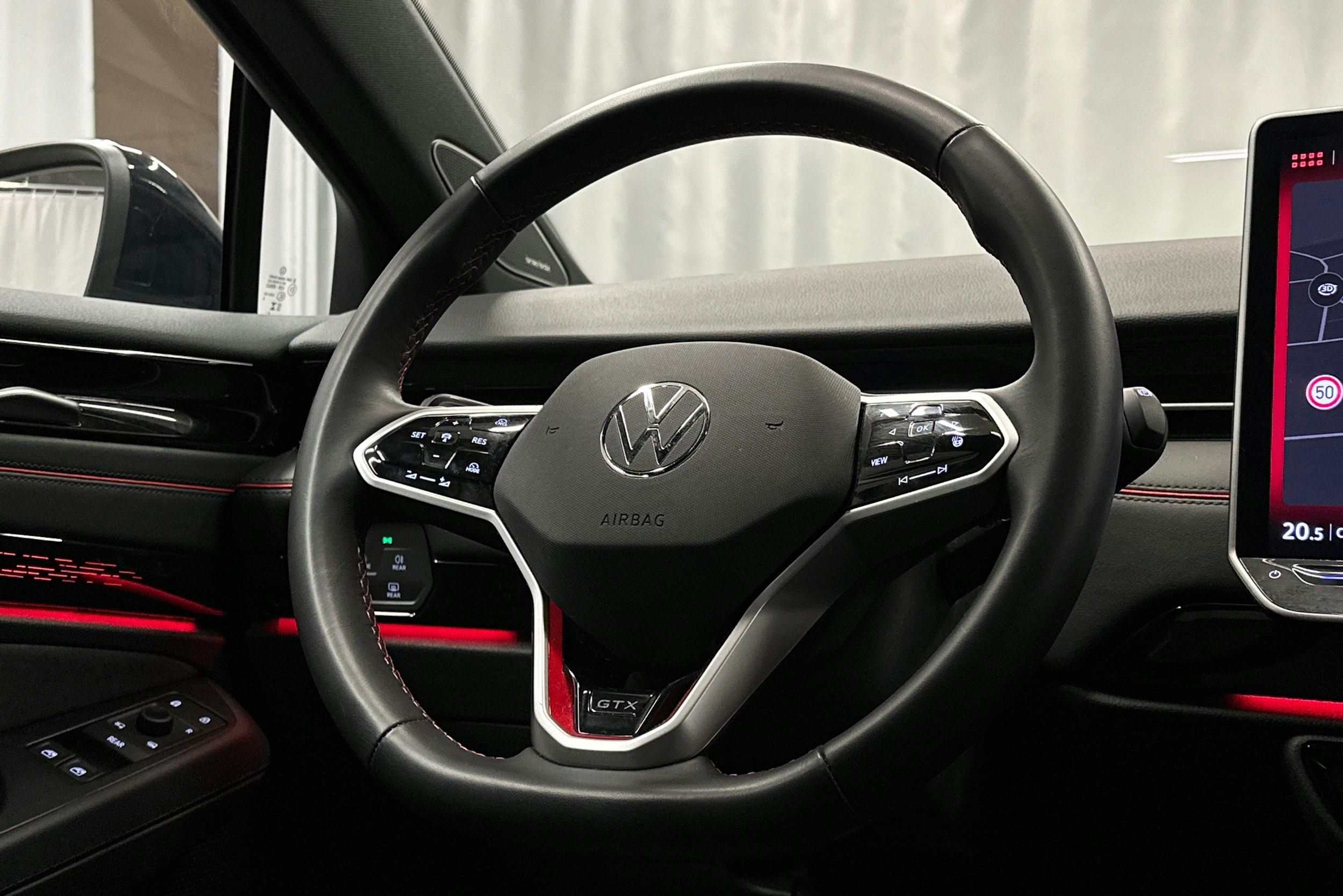 sininen Volkswagen ID.7 2025 kuva 21.