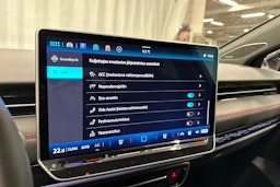 punainen Volkswagen ID.7 2025 kuva 21.