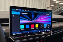 punainen Volkswagen ID.7 2025 kuva 24.