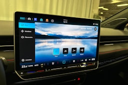 punainen Volkswagen ID.7 2025 kuva 27.