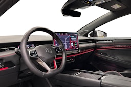 punainen Volkswagen ID.7 2025 kuva 7.