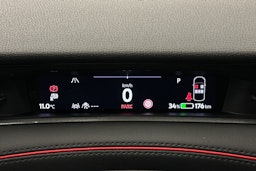 punainen Volkswagen ID.7 2025 kuva 25.