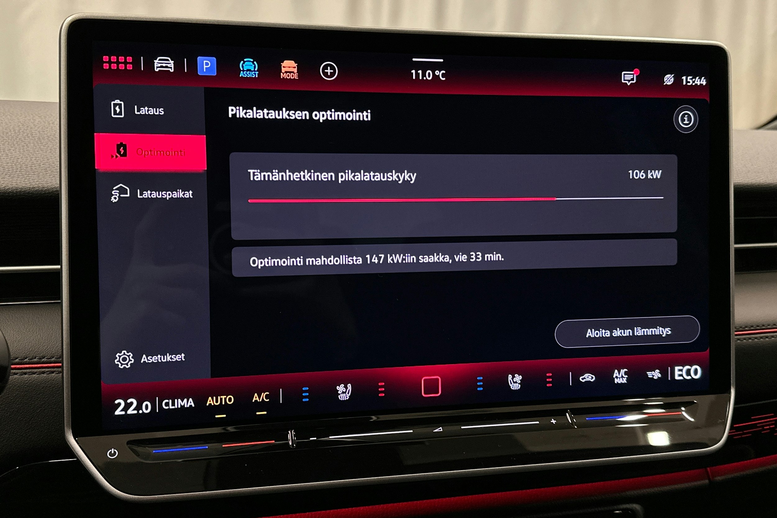 punainen Volkswagen ID.7 2025 kuva 29.