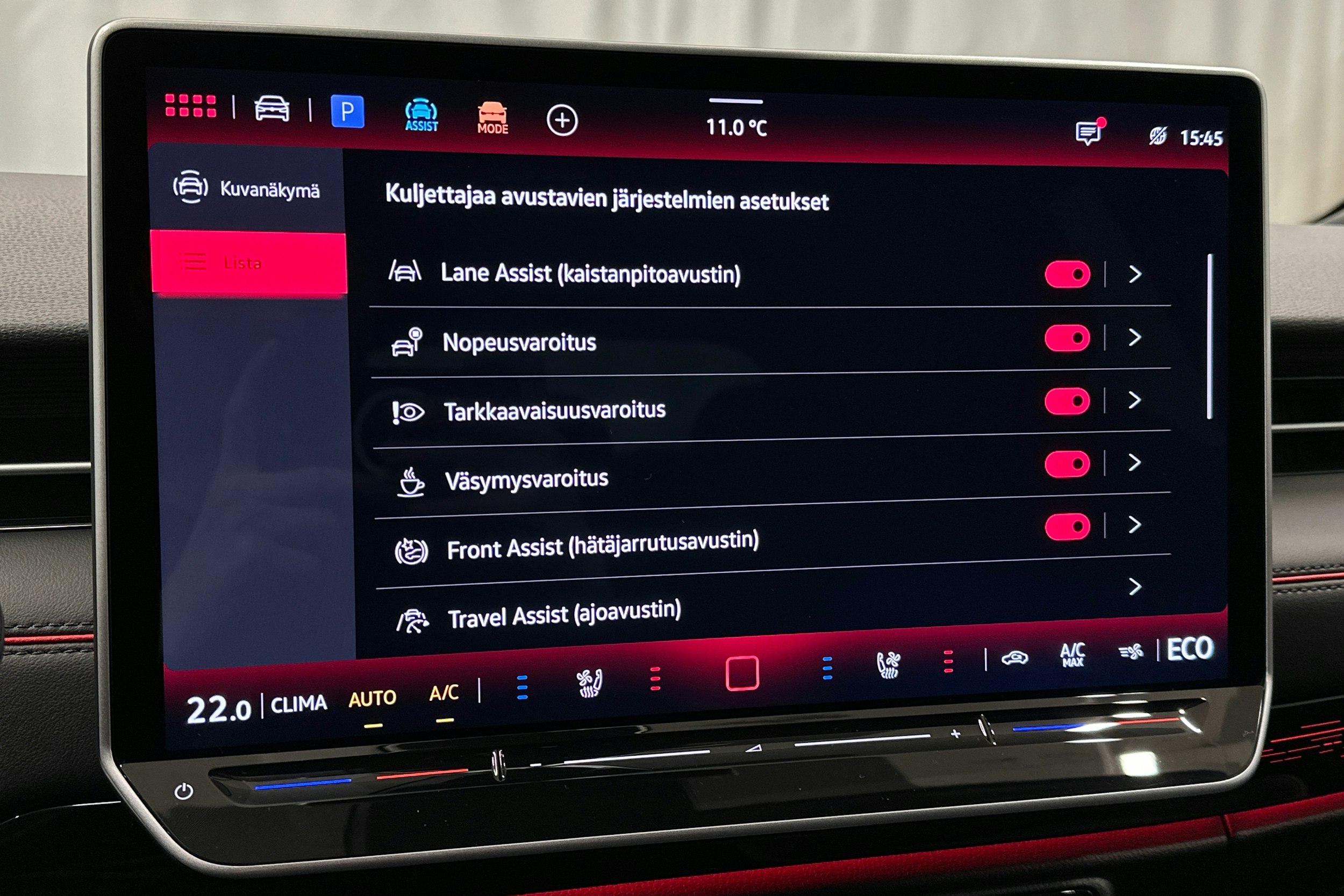 punainen Volkswagen ID.7 2025 kuva 31.