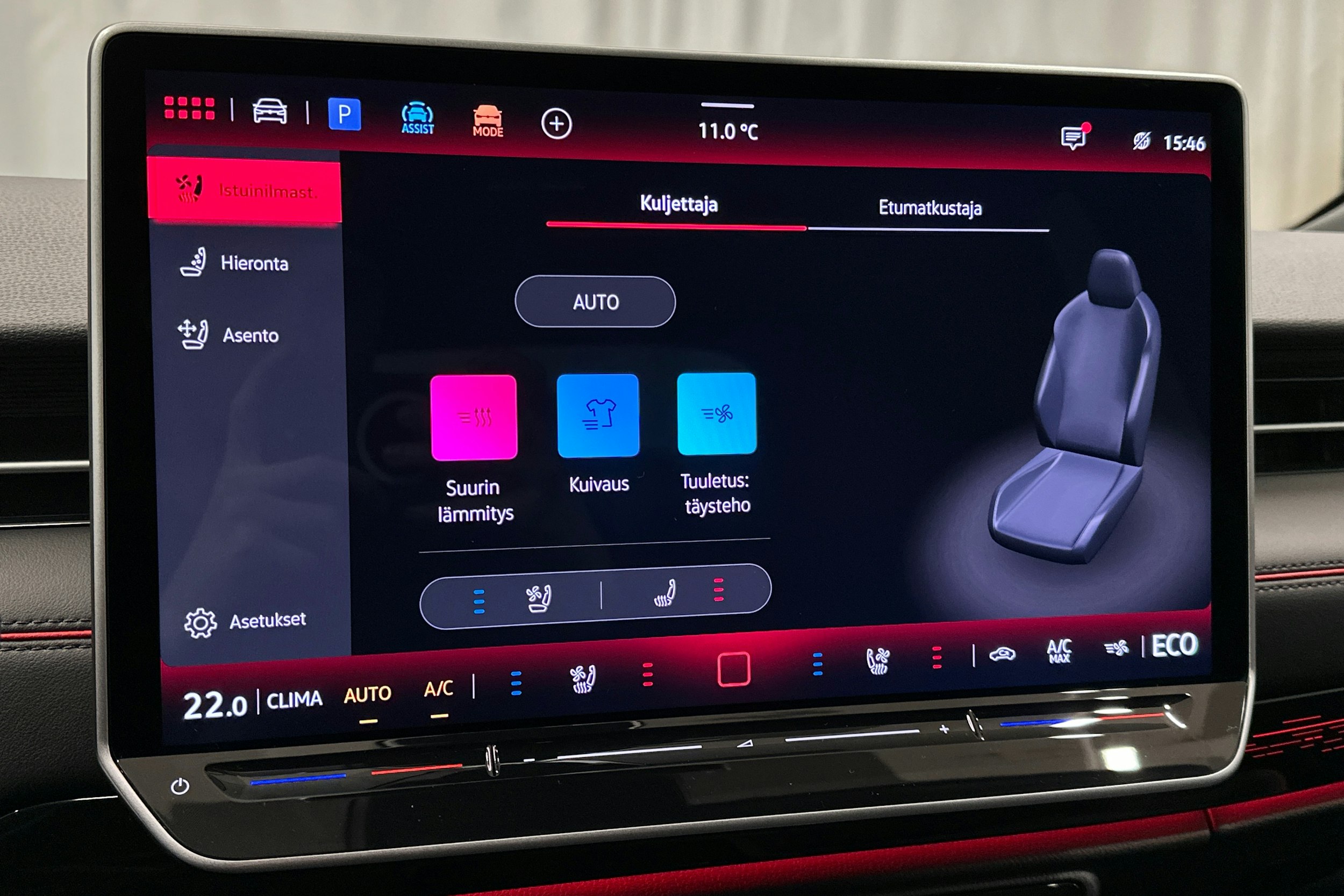 punainen Volkswagen ID.7 2025 kuva 34.