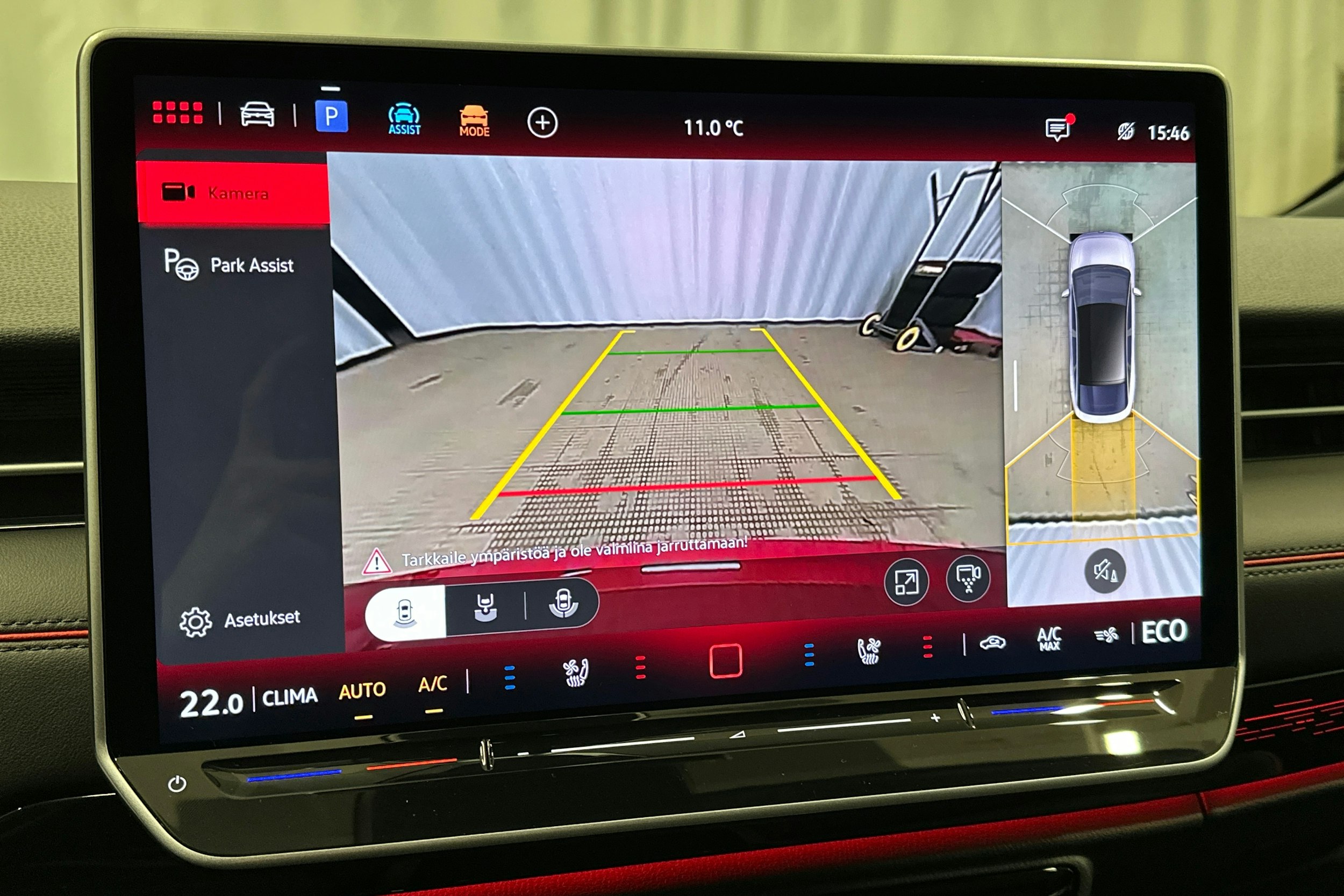 punainen Volkswagen ID.7 2025 kuva 36.