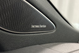 punainen Volkswagen ID.7 2025 kuva 38.