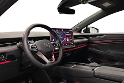 sininen Volkswagen ID.7 2025 kuva 6.