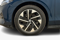 sininen Volkswagen ID.7 2025 kuva 9.