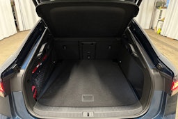 sininen Volkswagen ID.7 2025 kuva 11.