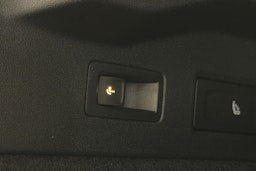 sininen Volkswagen ID.7 2025 kuva 13.