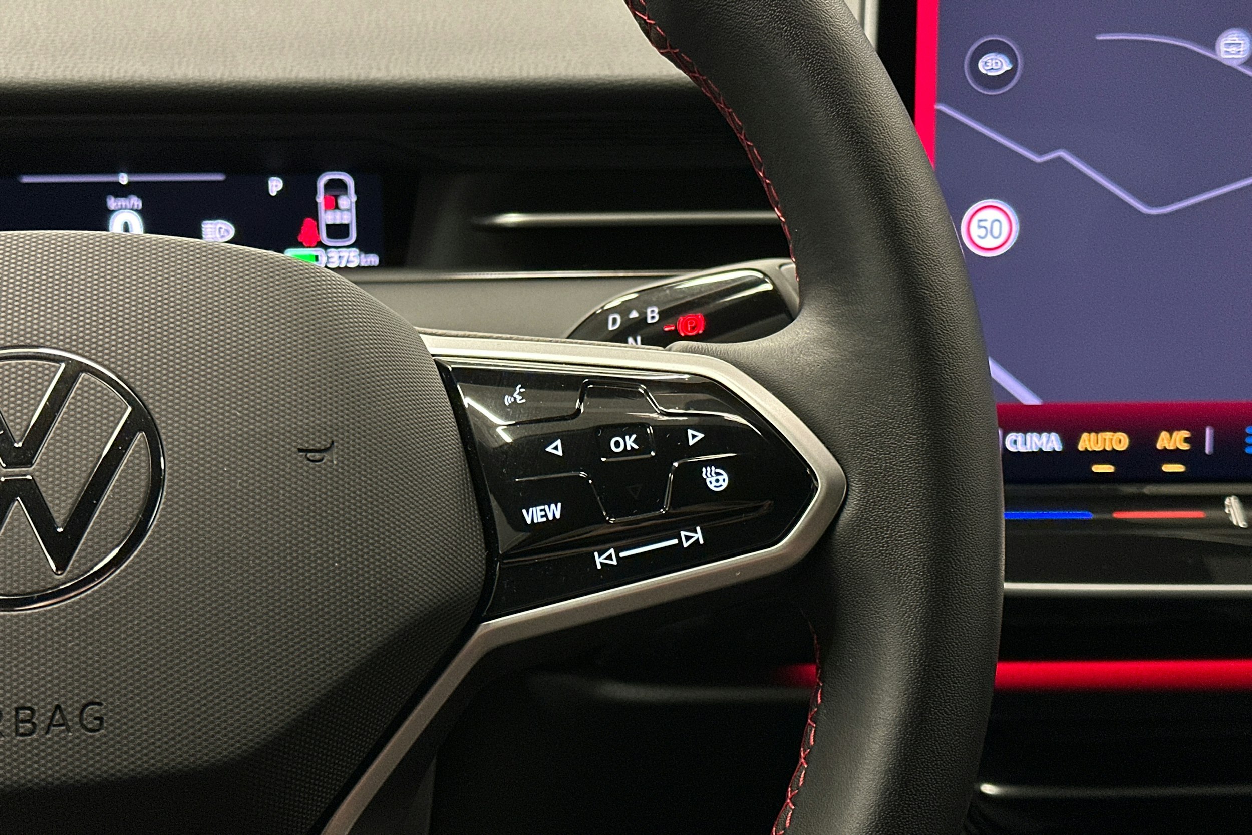 sininen Volkswagen ID.7 2025 kuva 20.