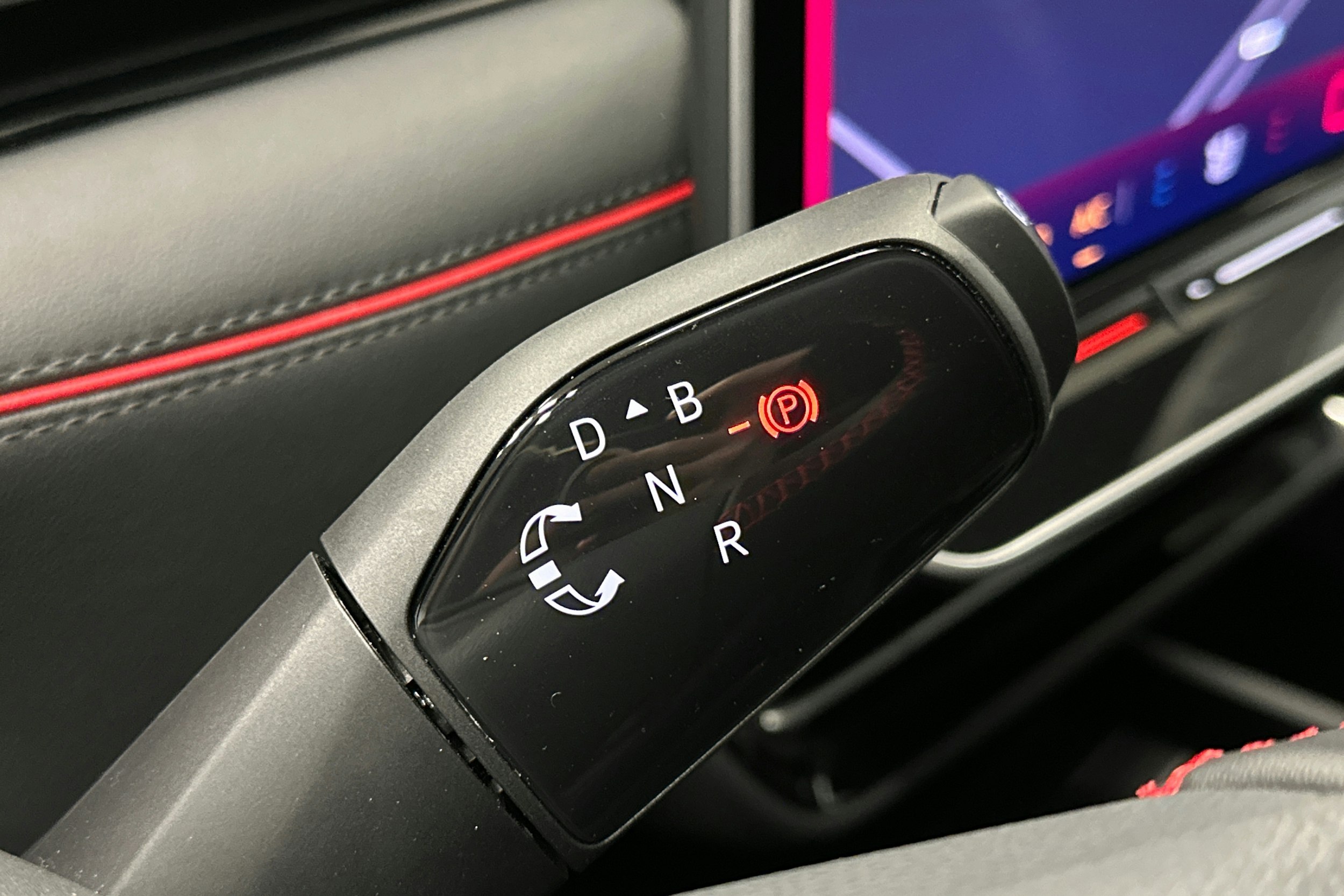 sininen Volkswagen ID.7 2025 kuva 21.