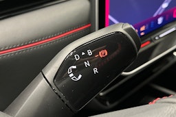 sininen Volkswagen ID.7 2025 kuva 21.