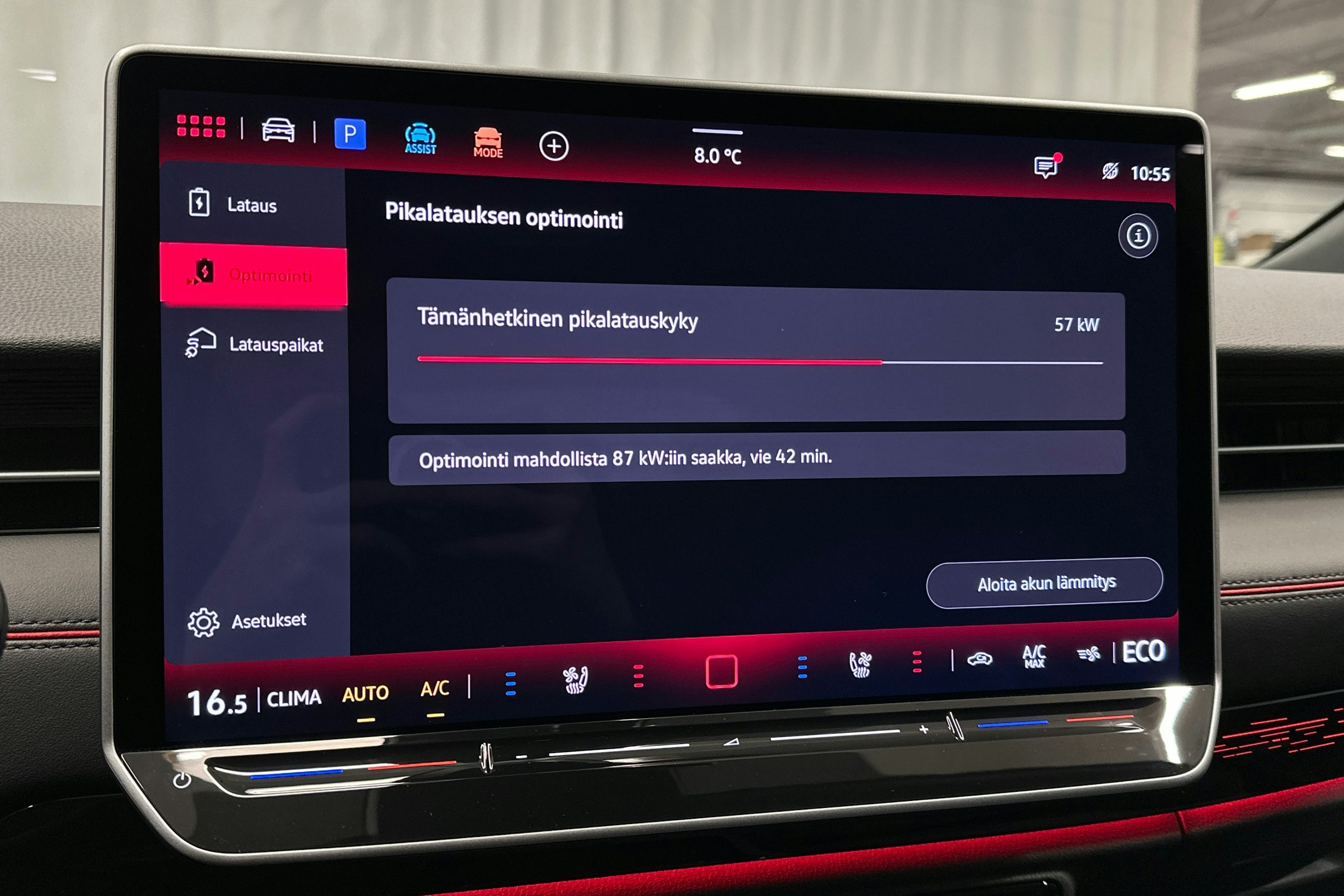 sininen Volkswagen ID.7 2025 kuva 26.