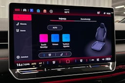 sininen Volkswagen ID.7 2025 kuva 31.