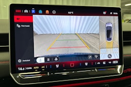 sininen Volkswagen ID.7 2025 kuva 33.