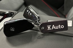 sininen Volkswagen ID.7 2025 kuva 36.